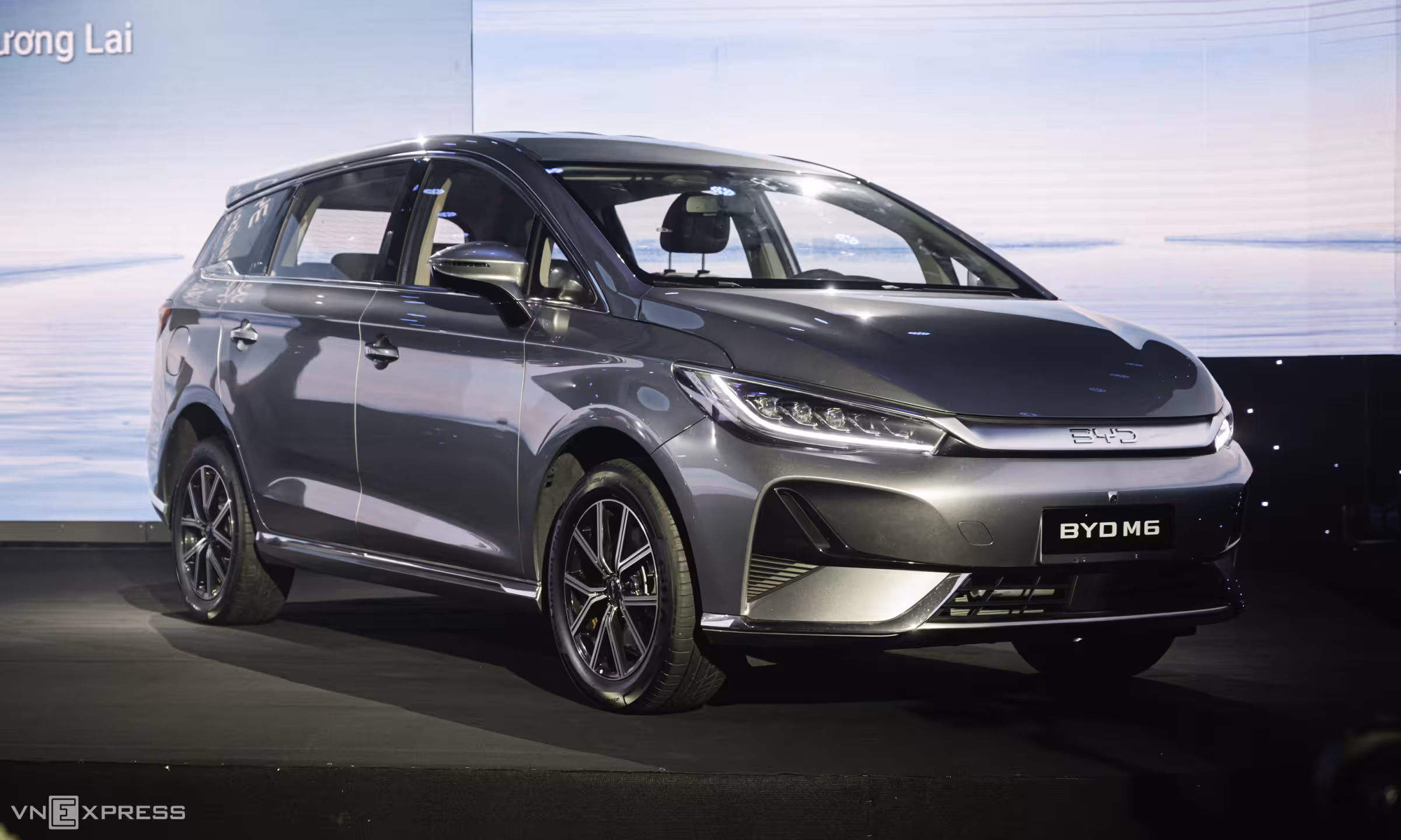 BYD M6 Base